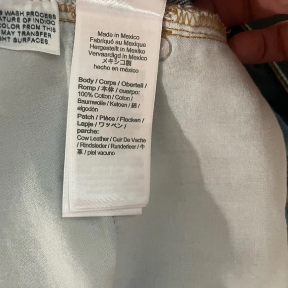 J. Crew Relaxed Denim Short, NWT, Size 29, mid-rise - Picture 10 of 10